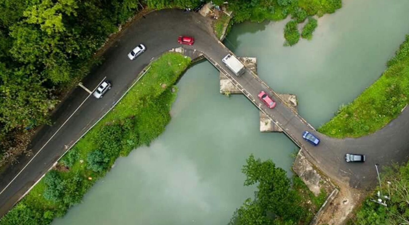 Victim In Suspected Suicide At Flat Bridge Identified